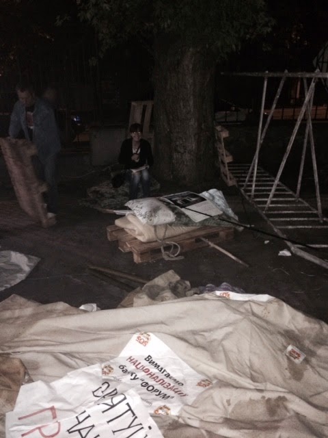 “Титушки Яценюка” снесли палатки протестующих возле Кабмина (фото)