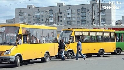 Перевозчики в Вишневом снизили стоимость проезда в маршрутках