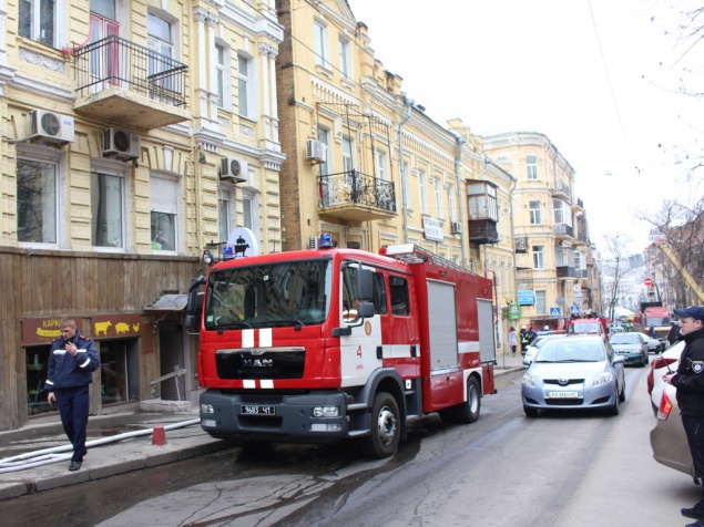 В Шевченковском районе столицы горел жилой дом (фото)