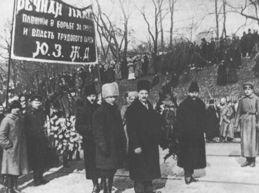 Зловещие тайны Мариинского парка: заброшенный памятник героям Октябрьского восстания