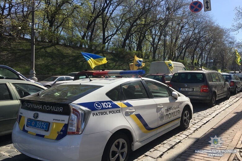 Полиция усилила меры безопасности в центре Киева из-за массовых акций (фото)