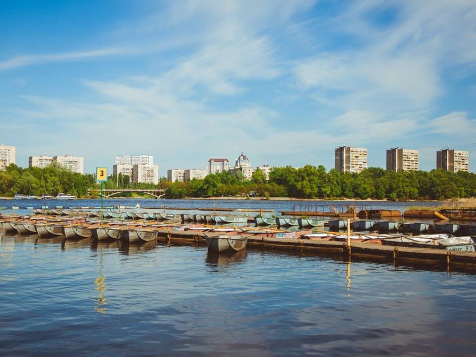 Где в Киеве покататься на лодке