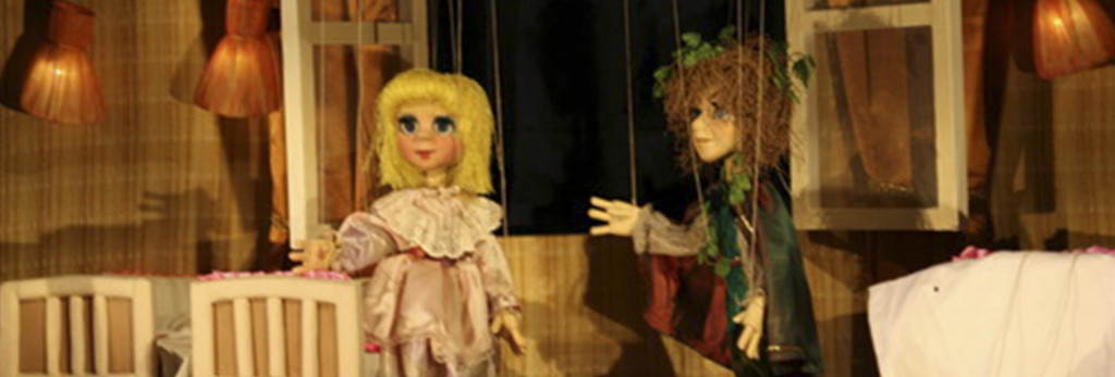 В начале декабря Киевский театр кукол предлагает яркие спектакли для зрителей всех возрастов (афиша)