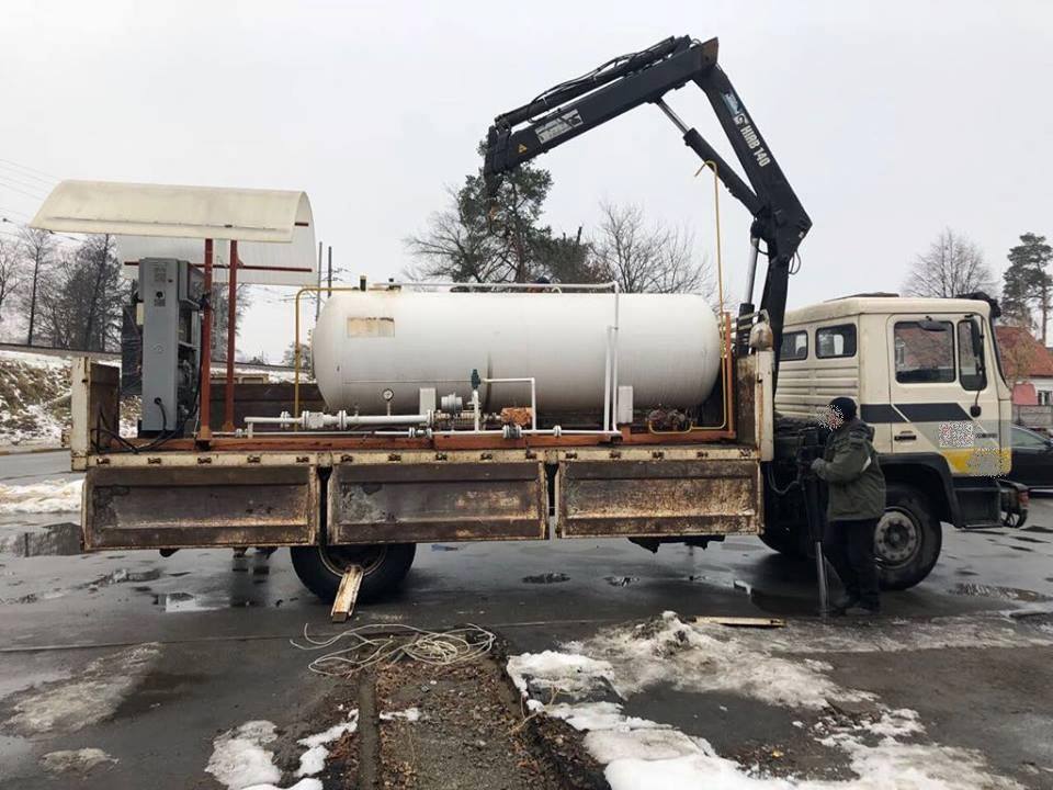 В Ирпенском регионе “накрыли” семь нелегальных газовых автозаправок (фото)