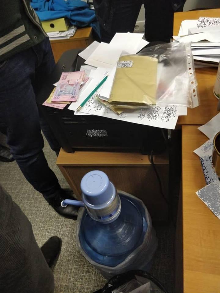 Прокуратура разоблачила схему вымогательства денег у студентов-иностранцев руководством одного из вузов Киевщины (фото)