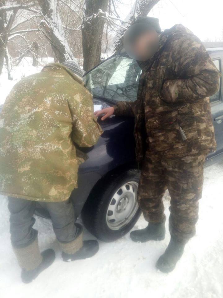 Киевский рыбоохранный патруль задержал нарушителей в Яготинском районе с уловом карася на 26 тысяч гривен (фото)