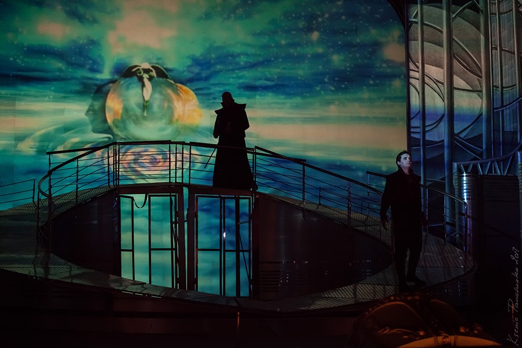 Правительство Японии передаст Национальной опере Украины современные мультимедийные проекторы