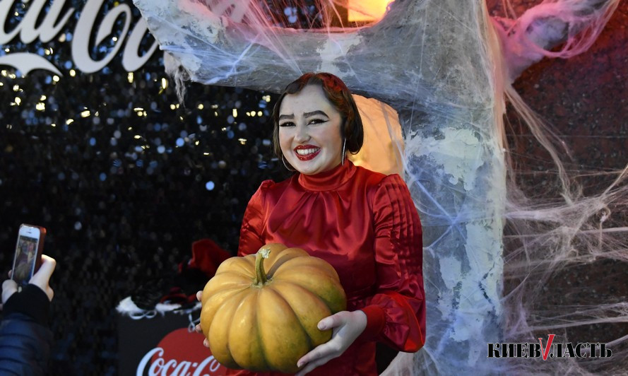 Happy Scary Birthday: Кураж Базар отметил День рождения в стиле Хэллоуин (фото)