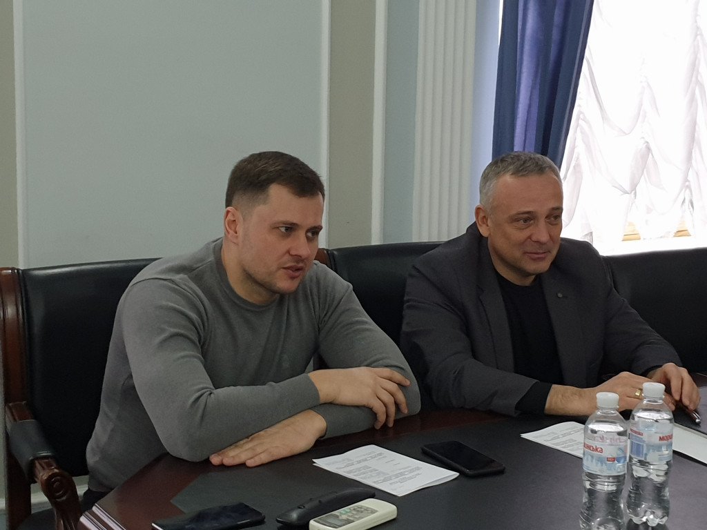 Київоблрада перетворить ще три медзаклади на некомерційні компідприємства