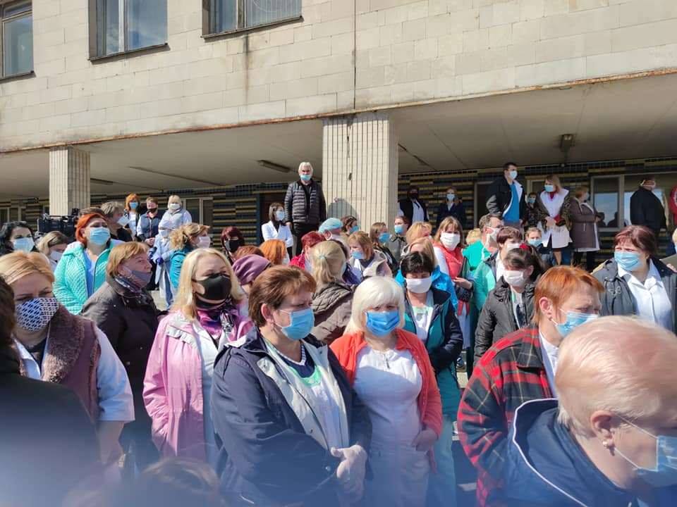 Мітинг медиків київської психіатричної лікарні ім. Павлова - початок масового спротиву медреформі
