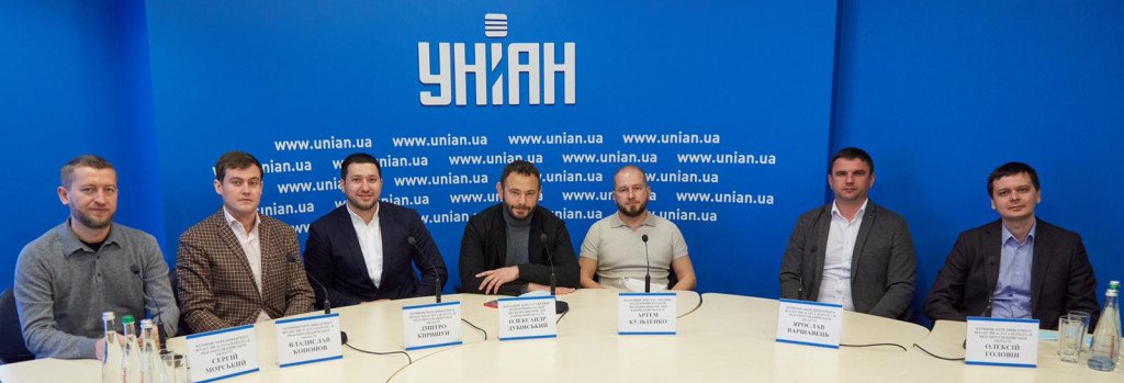 ЗеКомиссары: штабы “Слуги народа” в 5 избирательных округах Киевщины получили начальников
