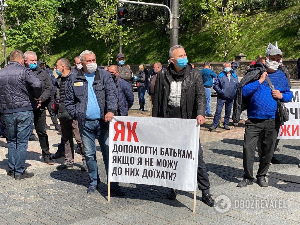 Как проходила акция протеста перевозчиков в Киеве (фото, видео)