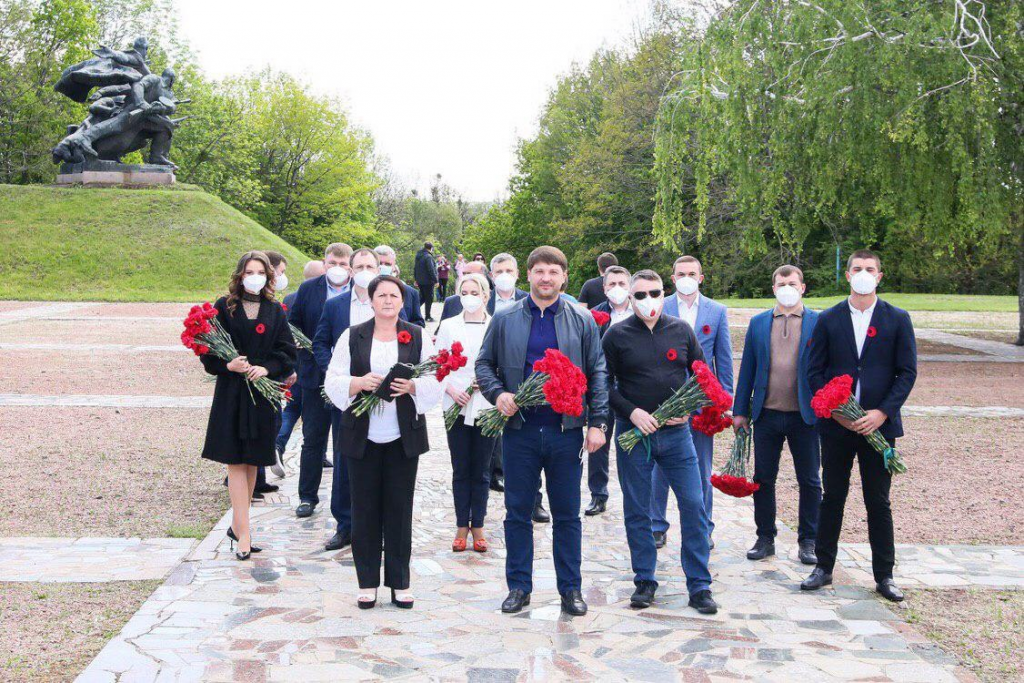 “Киевоблгаз” почтил память погибших Героев во Второй мировой войне