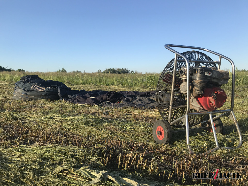 Літати без крил: під Києвом відбувся фестиваль повітряних куль (фото, відео)