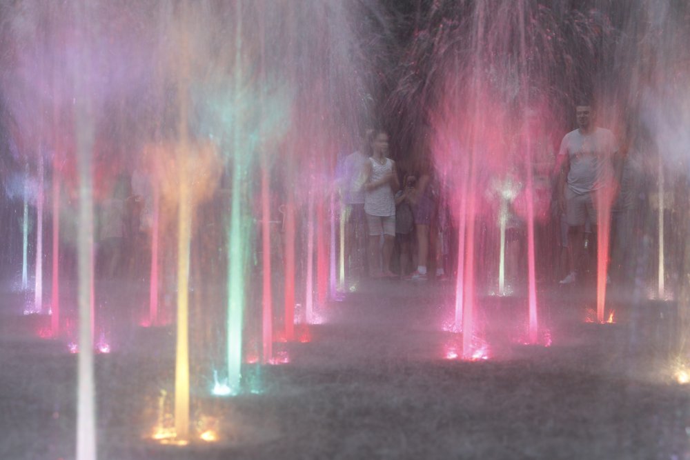 Кличко похвастался светомузыкальным фонтаном в Сырецком парке (фото, видео)