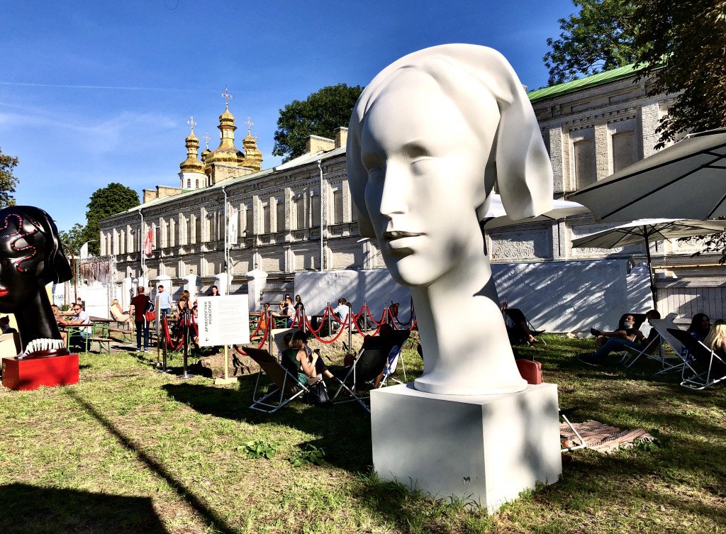 Устричный баттл, школа вина и крафтовые сыры: Kyiv Food and Wine Festival закрыл летний гастро-сезон (фото)