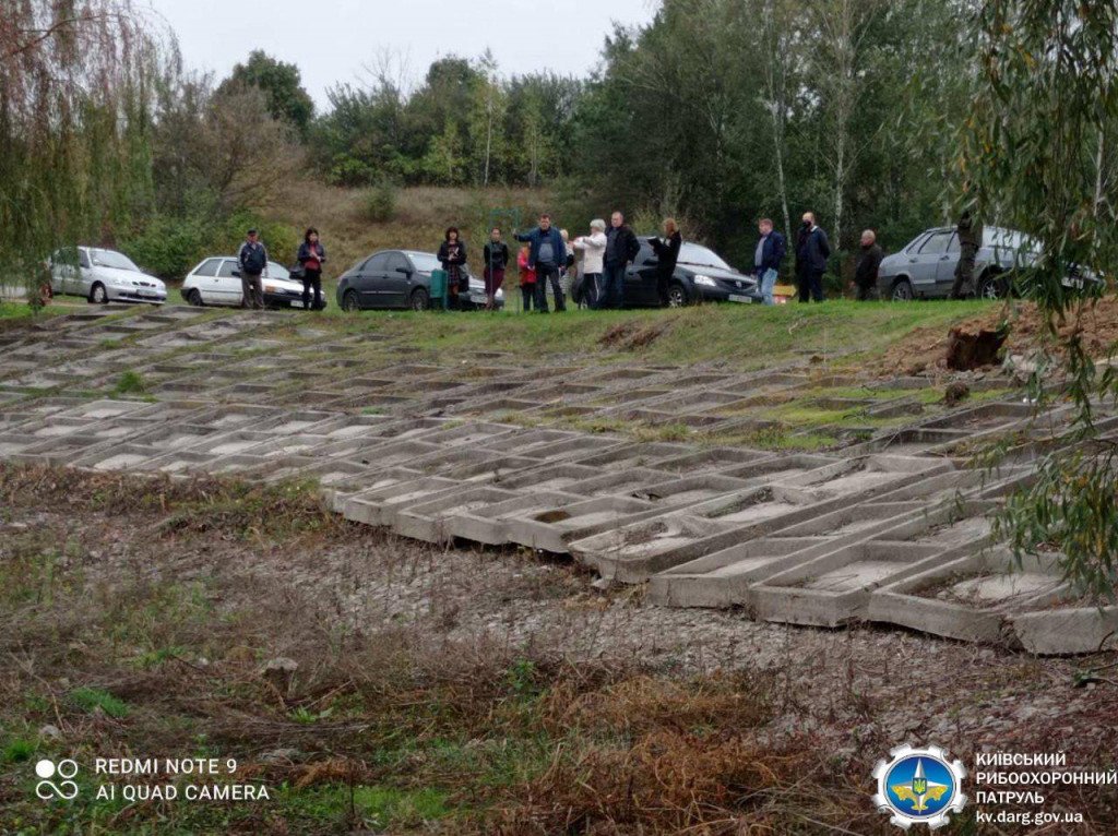 В Кагарлыкском районе исчезла вода в колодцах ряда сел из-за уничтожения реки местными жителями (фото)