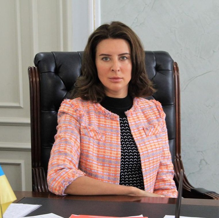 Веселий трійничок: члени двох з п’яти фракцій не потрапили до жодної комісії Київоблради