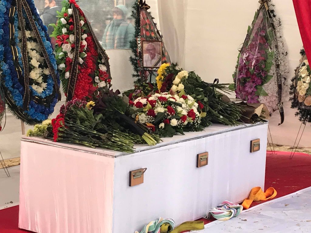 Мерія Ірпеня розпорядилася поховати екс-головного лікаря Київщини у цинковій труні