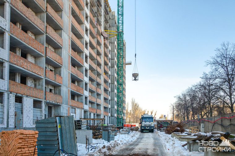 Журналисты проинспектировали ЖК “Отрада” (фото)