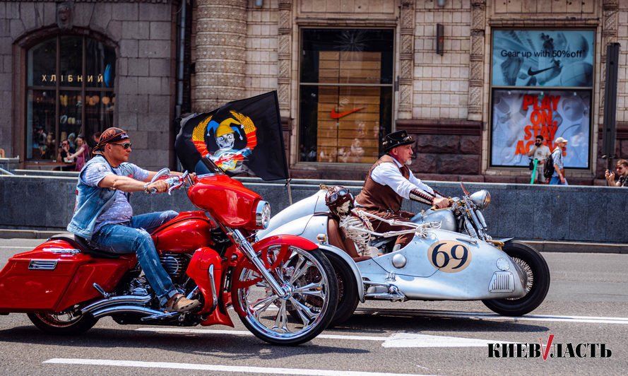 Музыка, тест-драйвы и мотоспорт: В Киеве прошел фестиваль “Moto Open Fest” (фото)