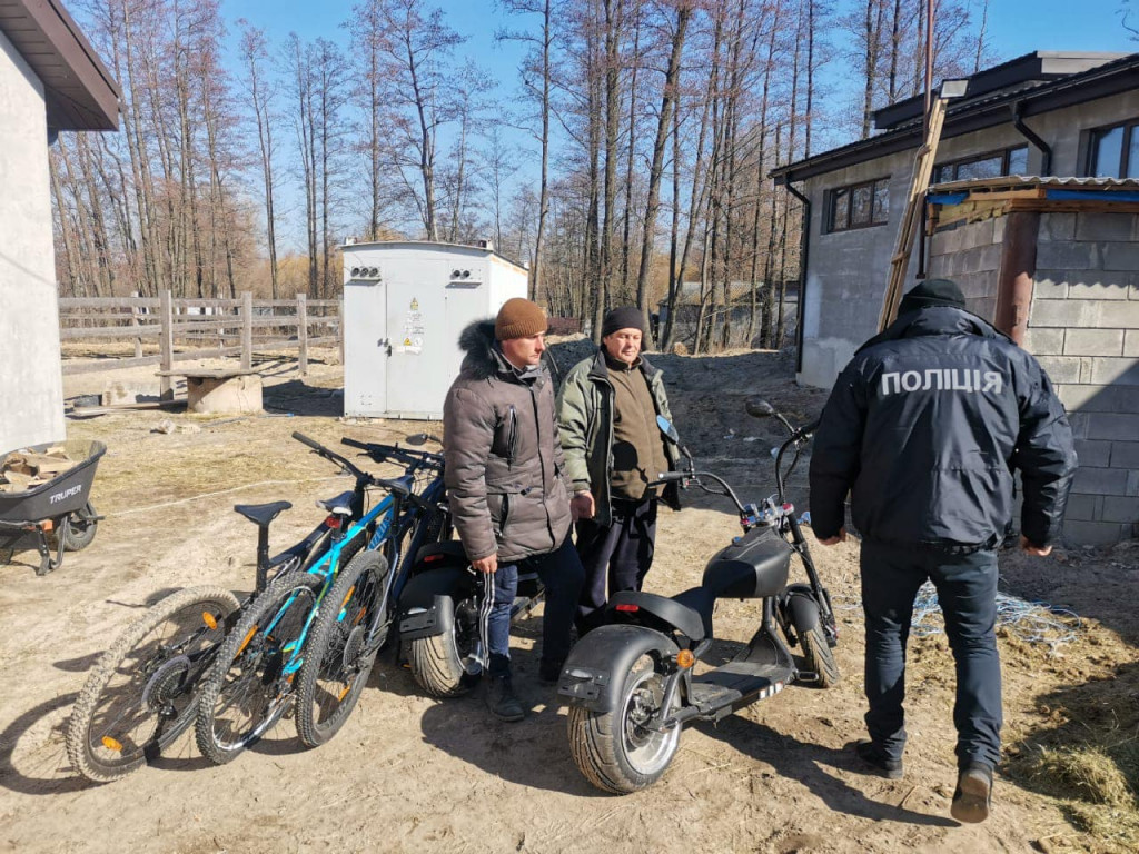 У Дмитрівці на Київщині затримали “родинний дует” мародерів