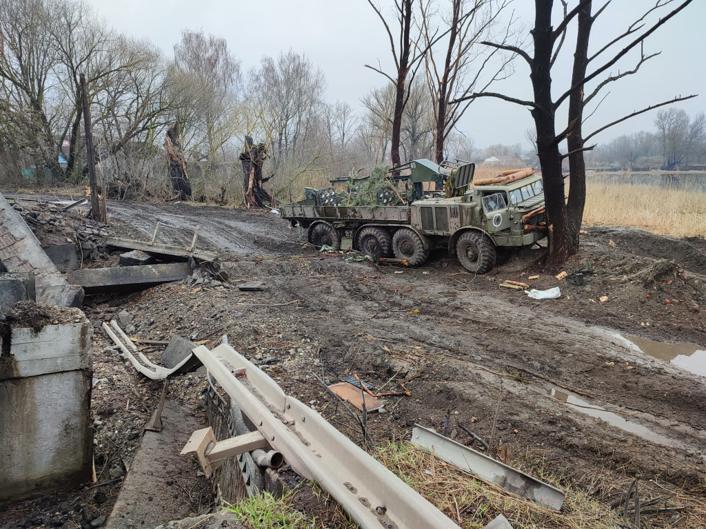 Покинута техніка, трупи цивільних: репортаж зі звільненої Чернігівщини