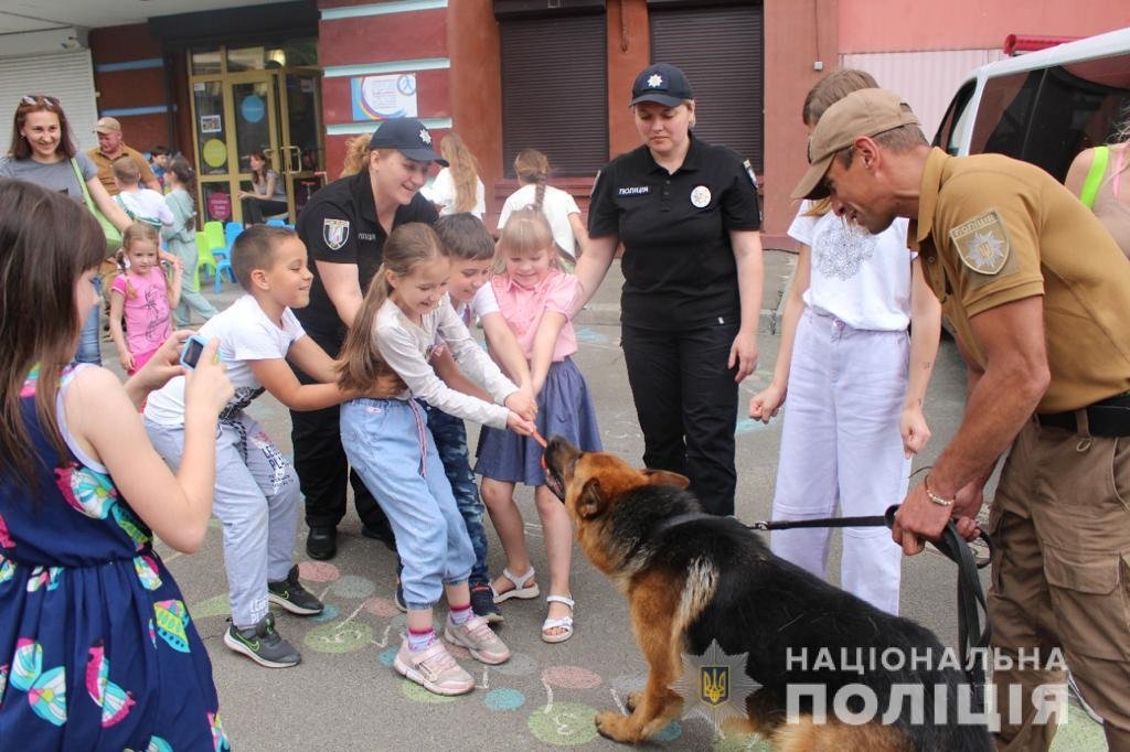 Правоохоронці столиці для маленьких киян проводять превентивні заходи “Безпечне літо”