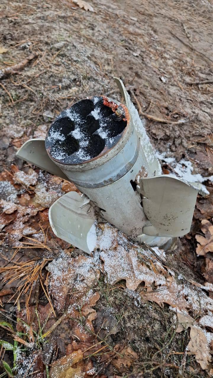 В Бучанському районі знайшли і знищили ворожу ракету, що не розірвалась (фото)