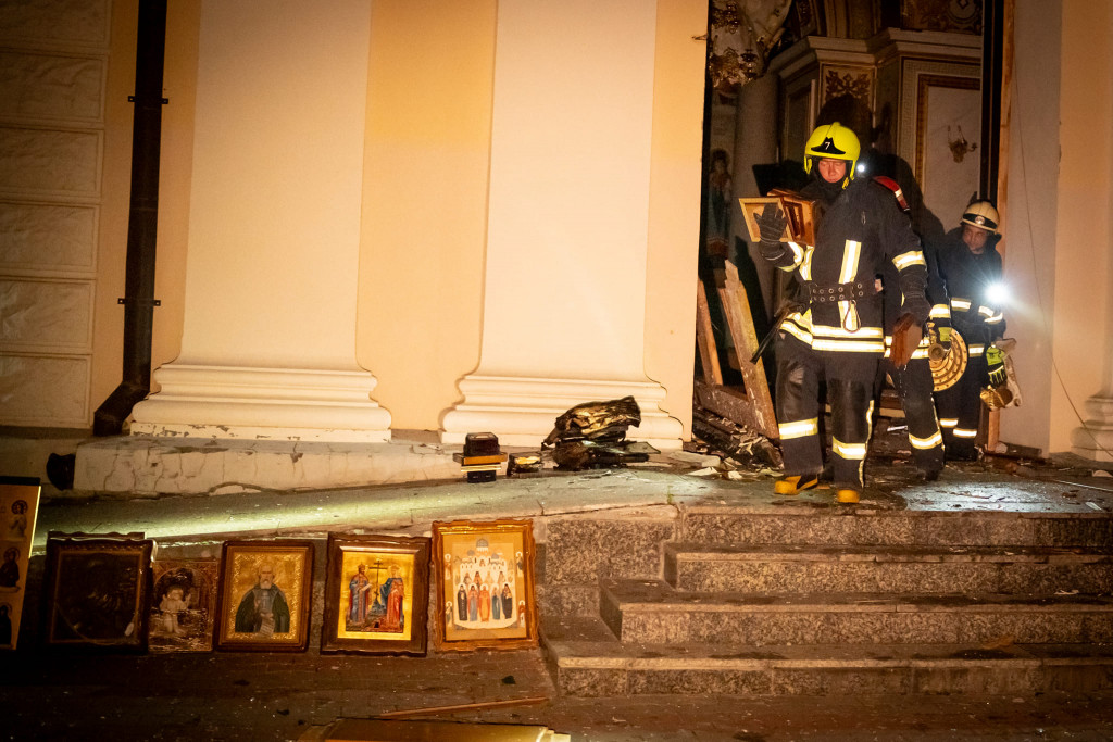 Внаслідок ракетного удару по Одесі пошкоджено Спасо-Преображенський собор та будинки, є жертви і постраждалі