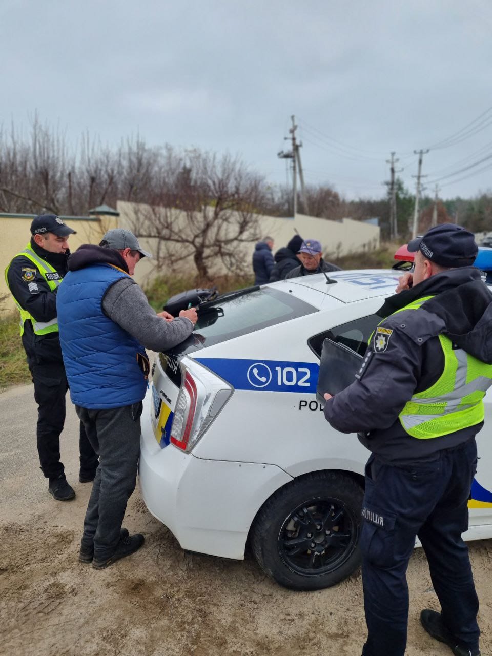 На Київщині ТОВ “Забір’я” намагається вкрасти у мешканців села Бобриця ставки і рибу