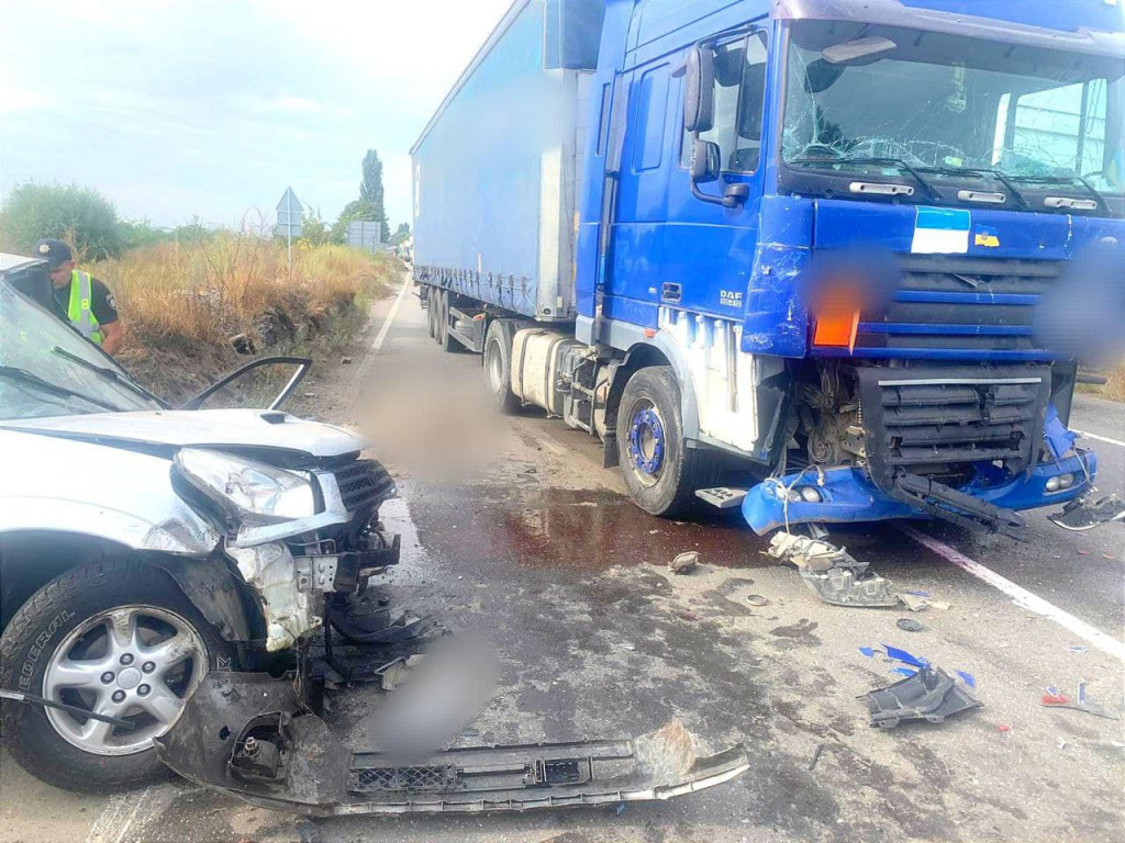 На північно-східному об’їзді Києва при зіткненні чотирьох автомобілів загинув чоловік