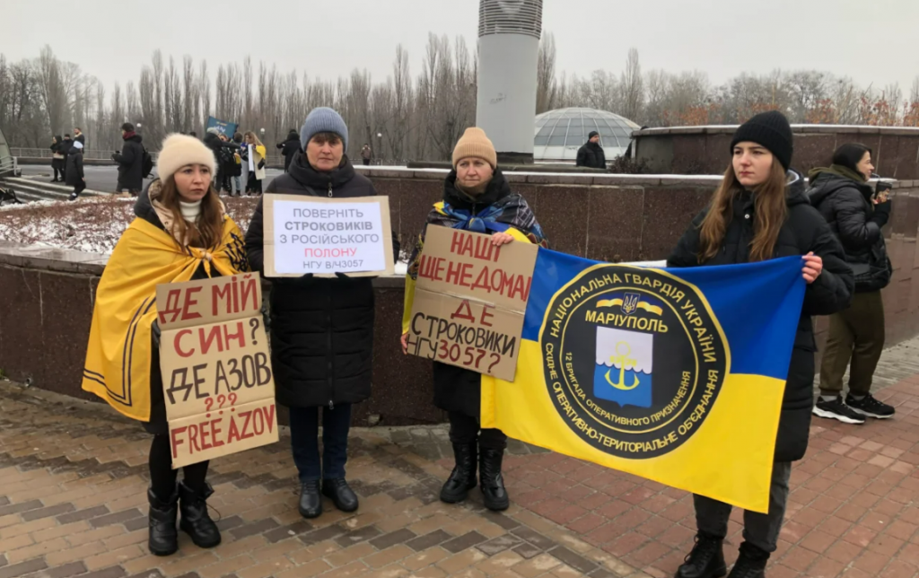 Нагадай про полонених: У столиці провели акцію на підтримку військовополонених Маріупольського гарнізону