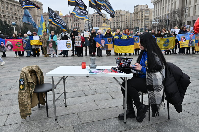 “Два серця в полоні”: у Києві провели акцію на підтримку полонених військових та цивільних