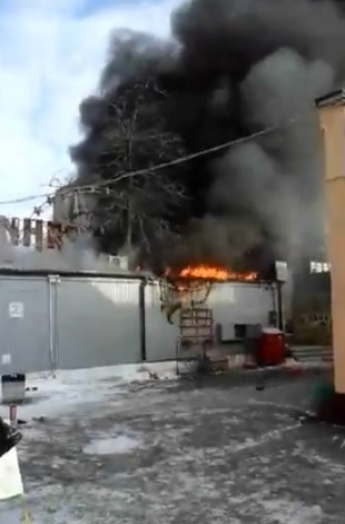 На рынке “Зоряный” в Борисполе произошел пожар (видео)