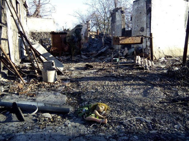 Дневник солдата. Пейзажи поселка Пески напоминают скриншот из “Сталкера”