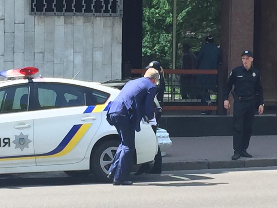 В Киеве патрульные оштрафовали министра Насалика (фото, видео)