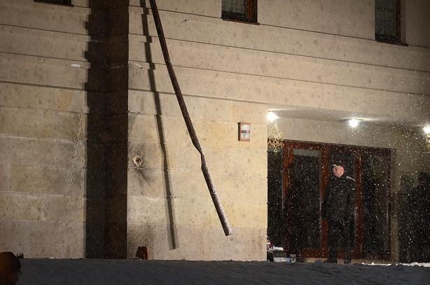 Во Львове снова обстреляли дом мэра Садового (фото)