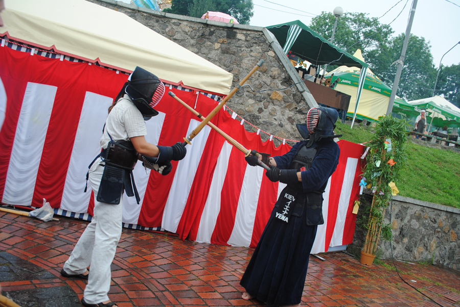 Киевская “страна мечты” намочила 10 тыс гостей spivosche_0108