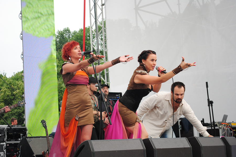 Киевская “страна мечты” намочила 10 тыс гостей spivosche_0110