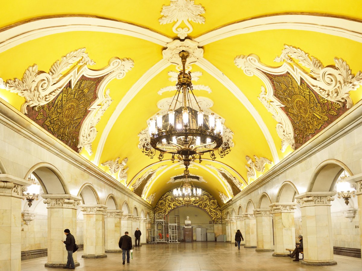 Станция метро “Золотые ворота” вошла в список 20 самых красивых станций в мире