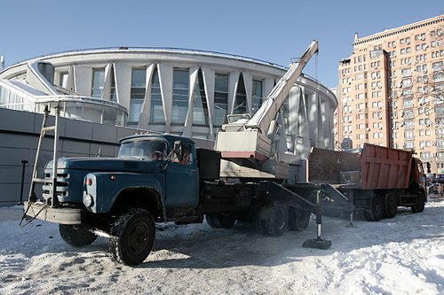 Хозсуд начал “убираться” с Печерской площади