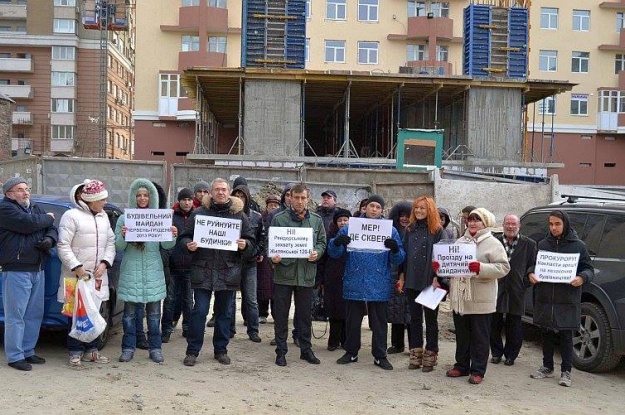 ГАСК пожаловался в прокуратуру на неизвестного застройщика ул. Жилянской