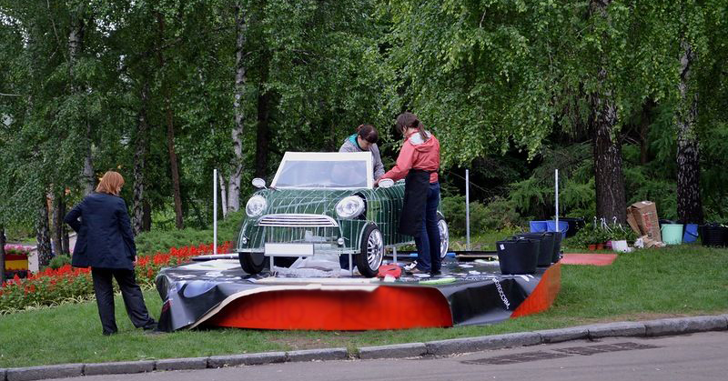 От автодилера-“многостаночника” требуют вернуть участок на Подоле стоимостью 11 млн гривен