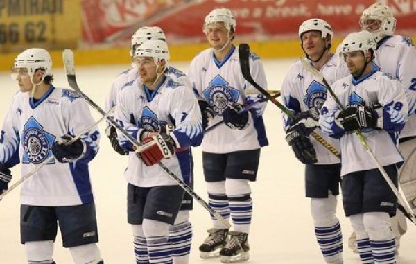 Хоккейный клуб “Сокол” обязали вернуть земли на Оболони стоимостью свыше 40 млн гривен общине города