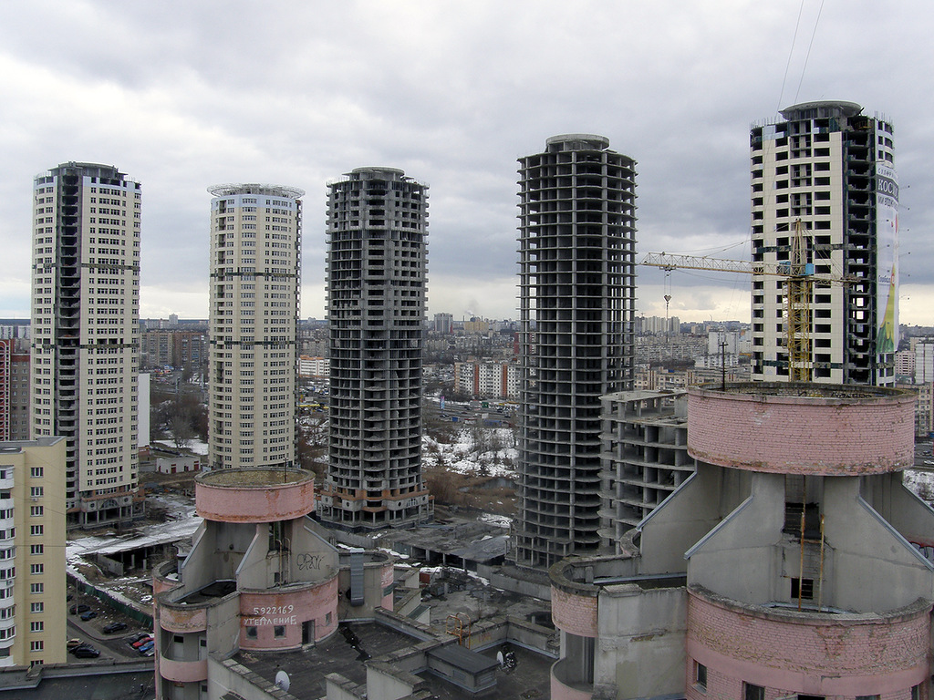 В Киеве начали “размораживать” долгострои