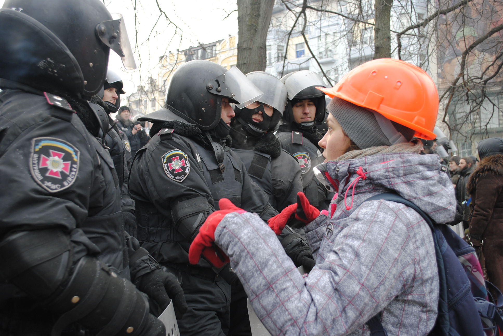 В учебники по истории добавят параграф о “русско-украинской войне”, “Евромайдане” и “титушках”