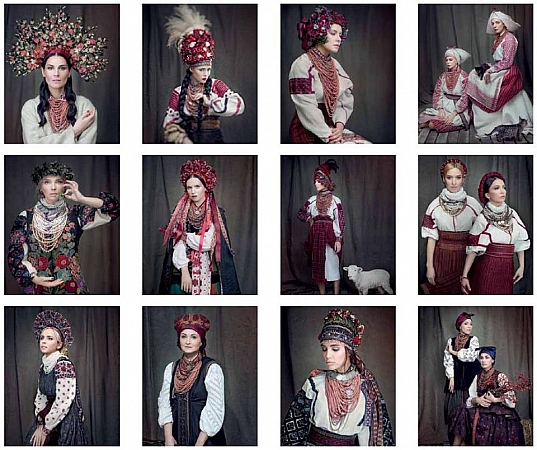 В Киеве проходит фотовыставка украинского костюма