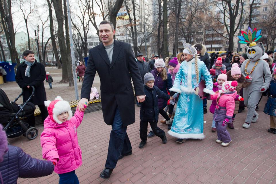 Кличко пожелал киевлянам победы добра в новом году (+ ВИДЕО)