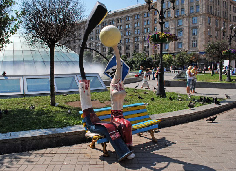 Депутат Гусовский хочет пересчитать лавочки и фонари в парках Киева